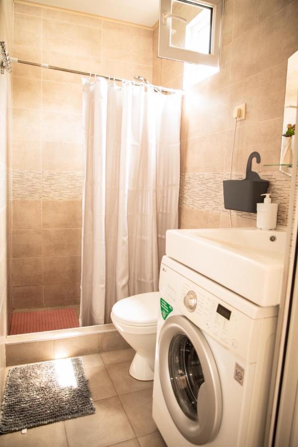 Natali Hotel Тбилиси Екстериор снимка