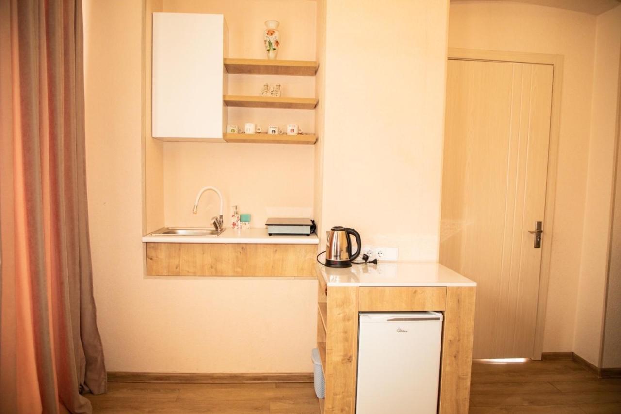 Natali Hotel Тбилиси Екстериор снимка
